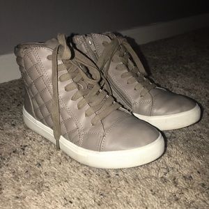 Steve Madden high tops